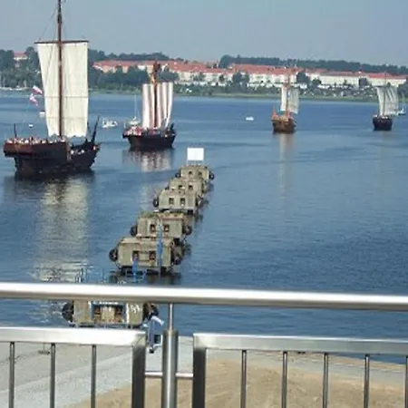 Πανσιόν Am Wassertor 3*